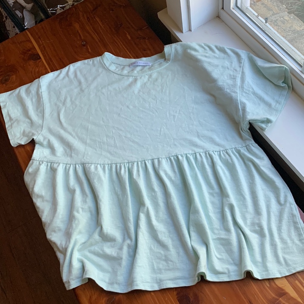 Chris & Carol baby doll ruffle bottom top